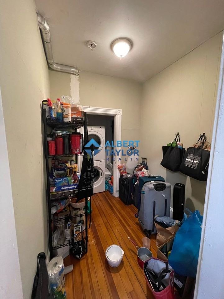 11 Price Rd #1