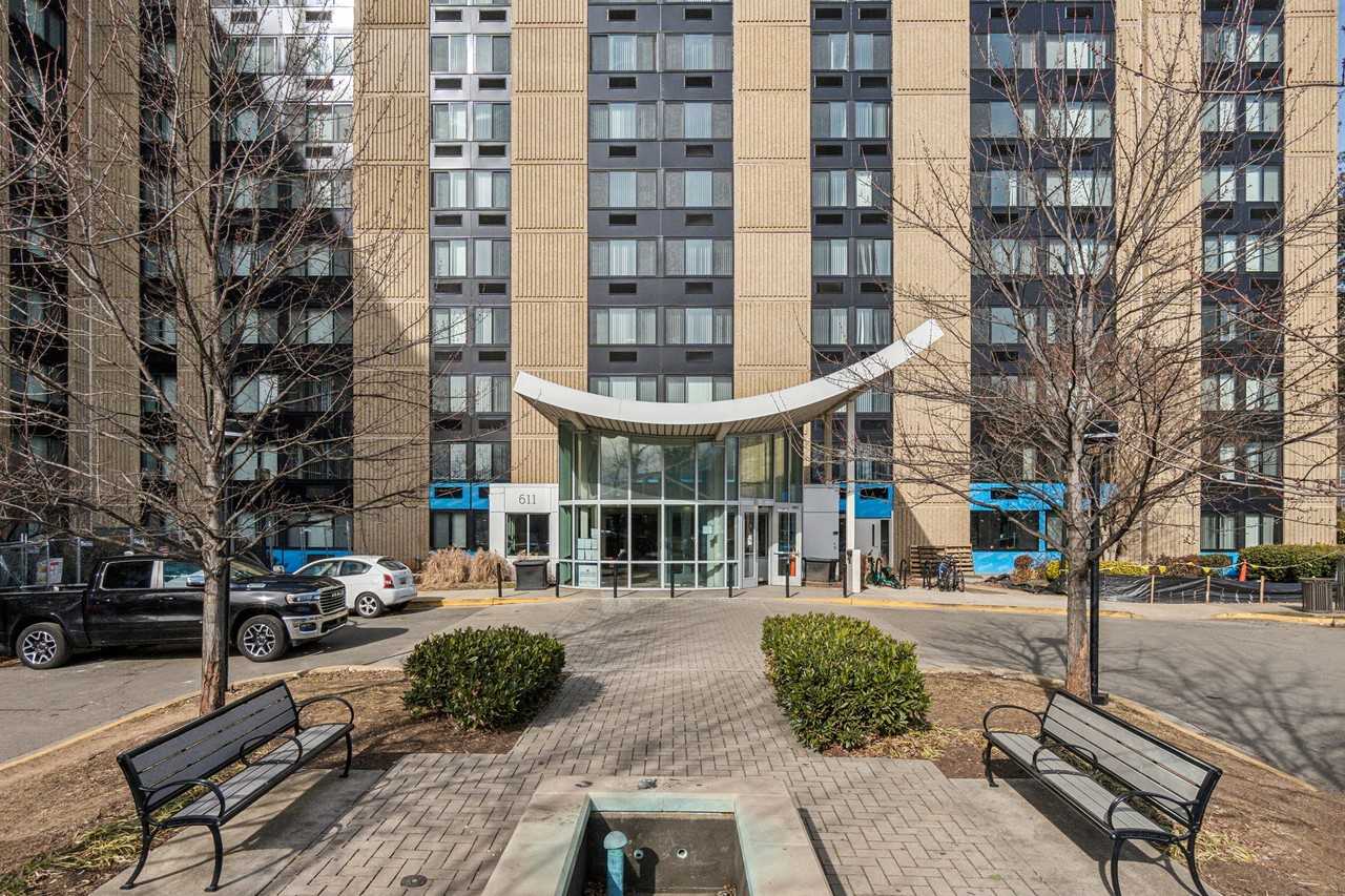 Edgewood Commons 611 & Gardens - Photo 3 of 18