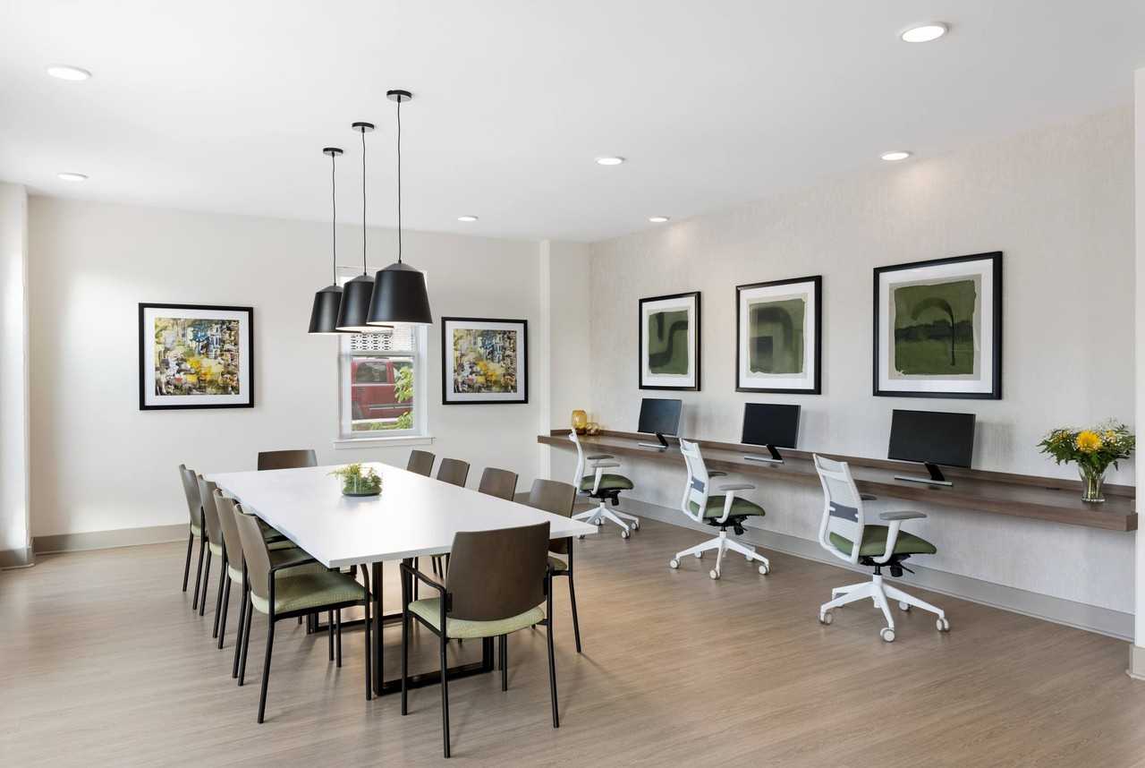 Park Montgomery West - Photo 3 of 25