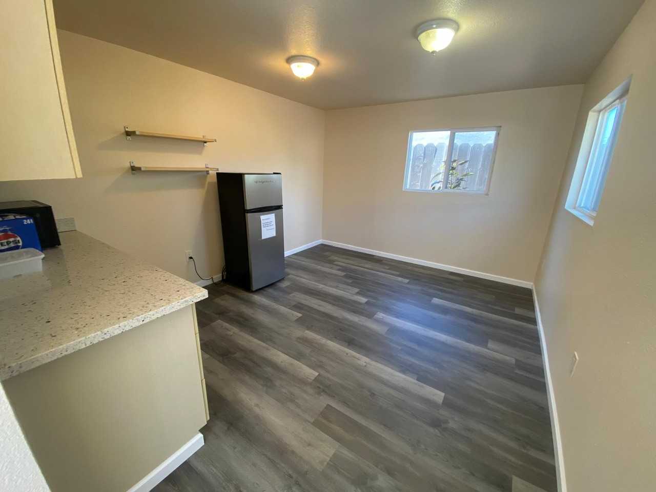 1321 145th Ave #C - Photo 3 of 7