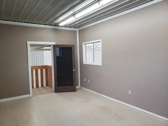 366 East River Rd - Photo 2 of 2