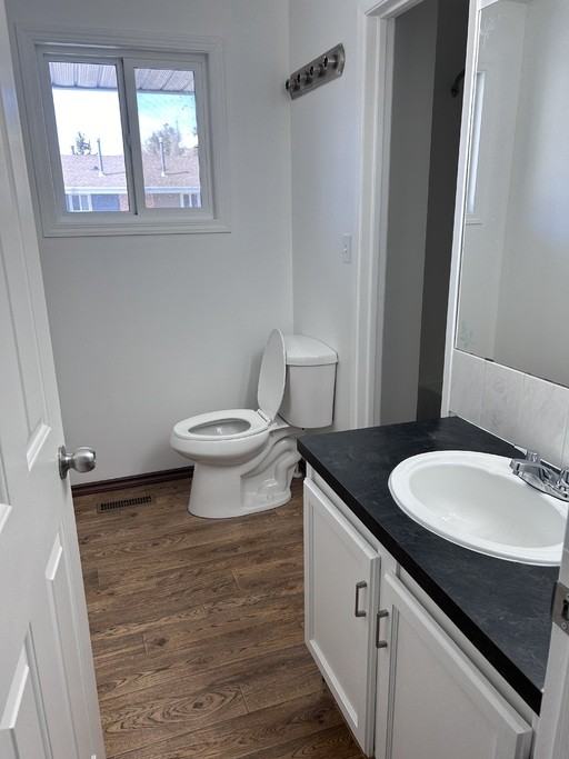 5806 61 St #26 - Photo 5 of 13