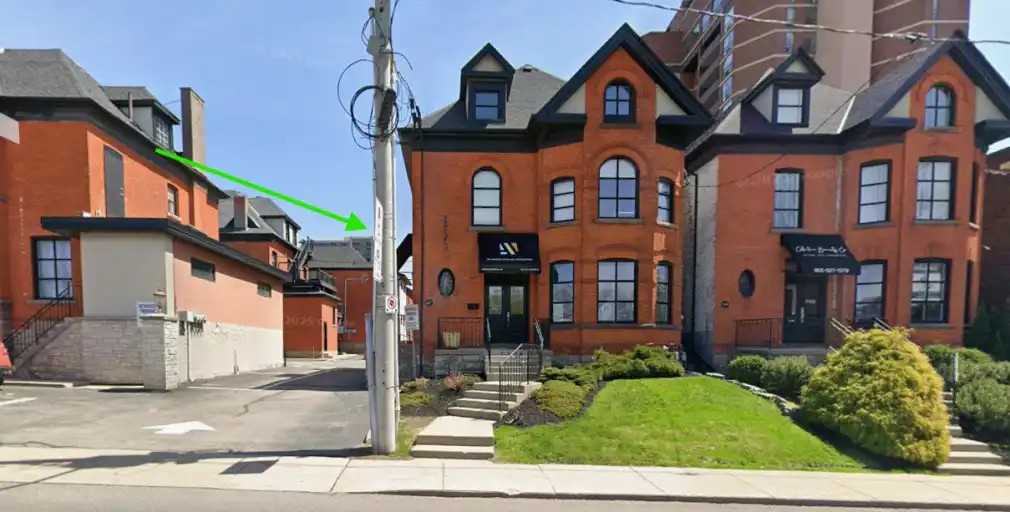 67 Queen St S #RL3 - Photo 2 of 15