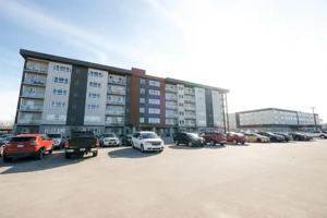 featured image of 40 Seacliff Dr E #204