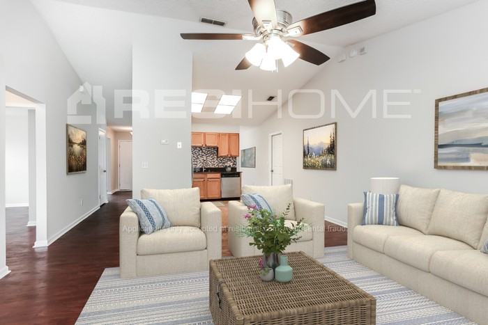 7266 Longhorn Cir N - Photo 3 of 18