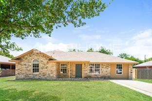 136 Rusty Ln - Photo 1 of 1