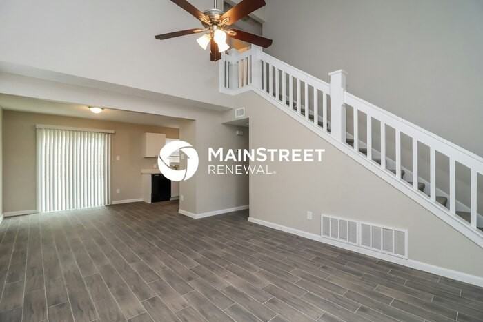 1516 Lincolnshire Way - Photo 4 of 17