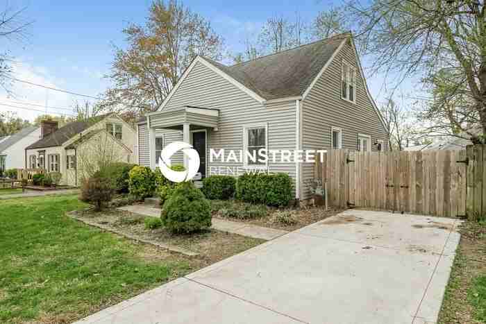 1516 Sharon Dr - Photo 5 of 17