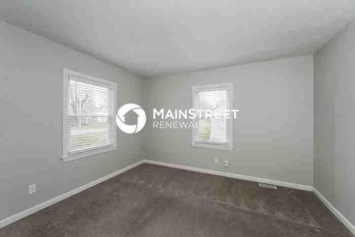 1516 Sharon Dr - Photo 6 of 17