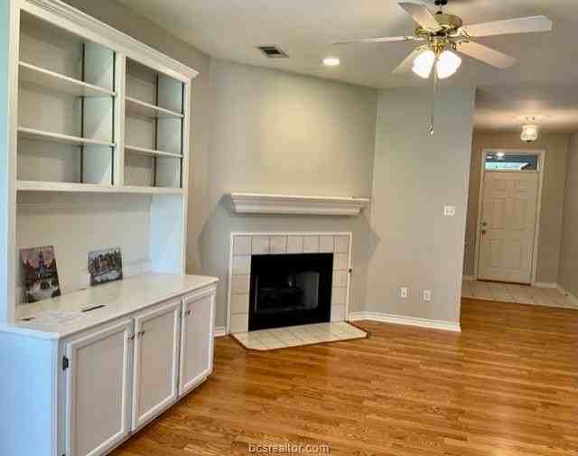 212 Landsburg Ct - Photo 2 of 25