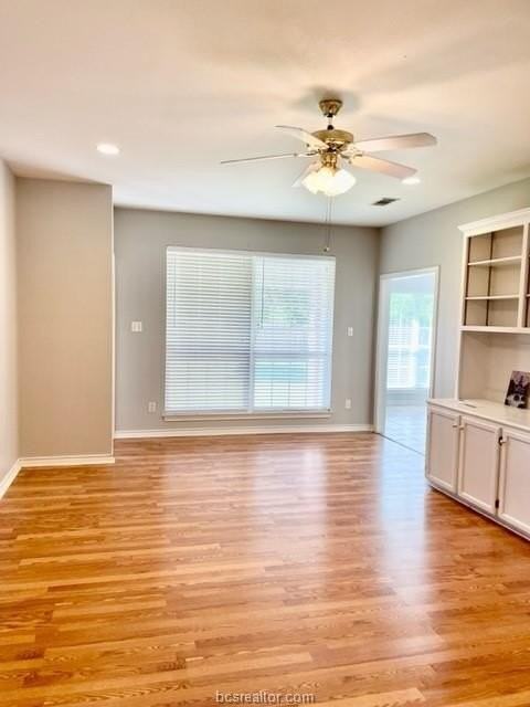 212 Landsburg Ct - Photo 4 of 25