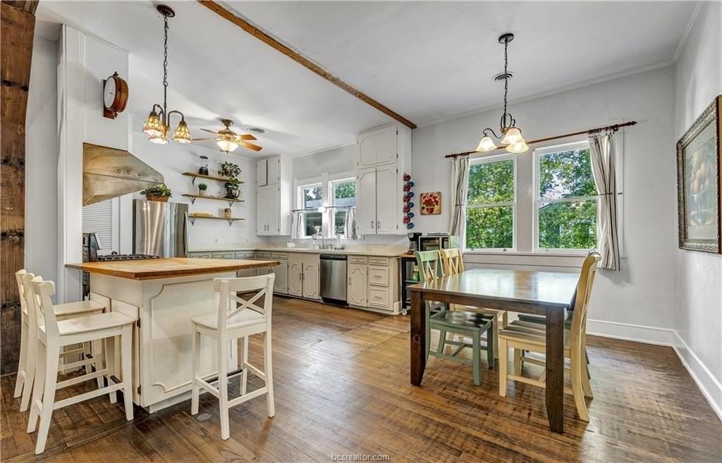 509 E 30th St - Photo 7 of 20