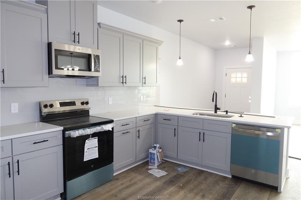 2144 Big River St - Photo 5 of 15