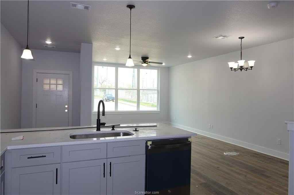 2144 Big River St - Photo 6 of 15