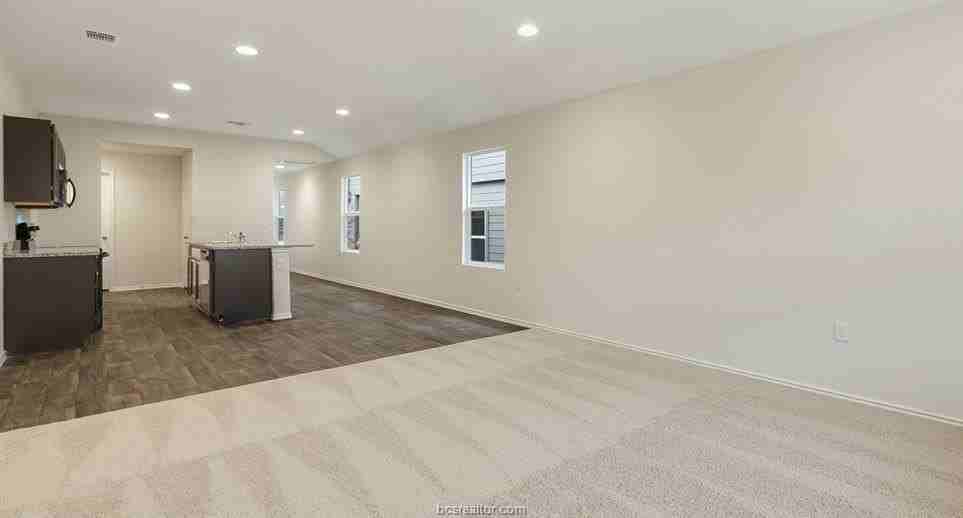 1235 Amistad Loop - Photo 4 of 7