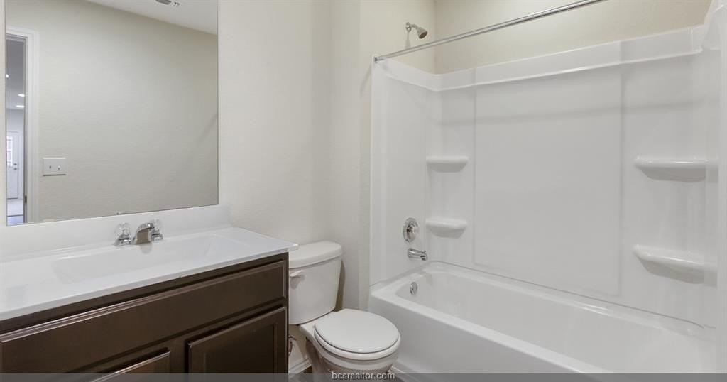 1235 Amistad Loop - Photo 6 of 7