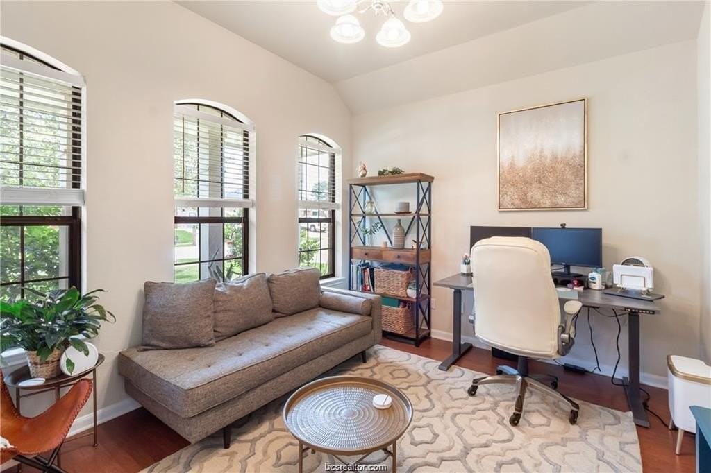 4205 Cripple Creek Ct - Photo 6 of 33