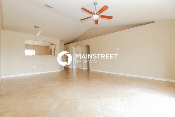 12276 Pine Bluff St - Photo 5 of 16