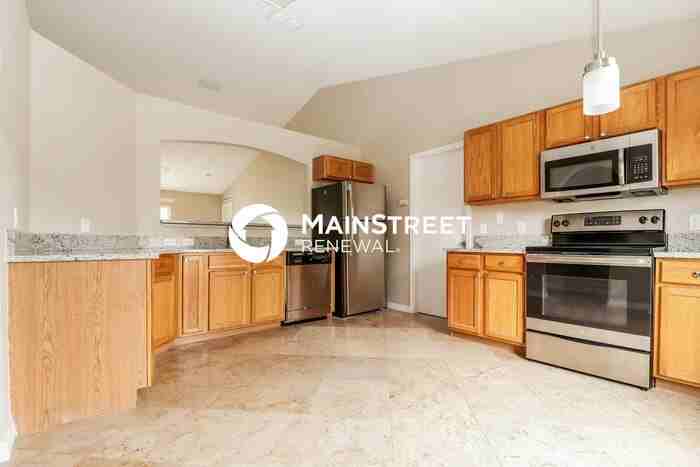 12276 Pine Bluff St - Photo 6 of 16