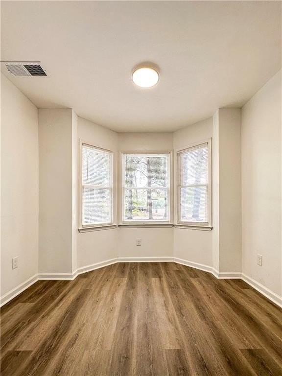 639 Hunting Creek Ln Se - Photo 7 of 12