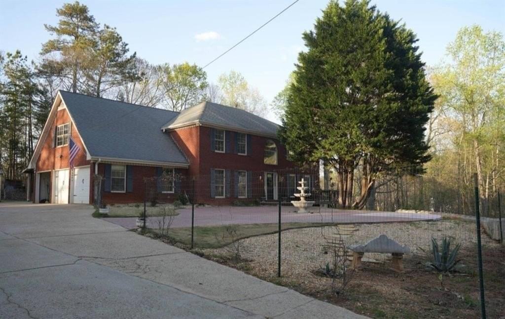 5043 Blackberry Ln - Photo 2 of 25