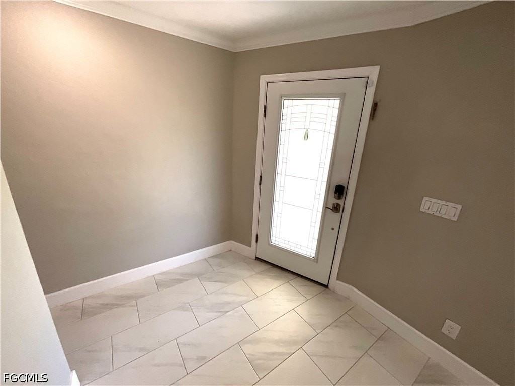 20620 Pine Tree Ln - Photo 3 of 49