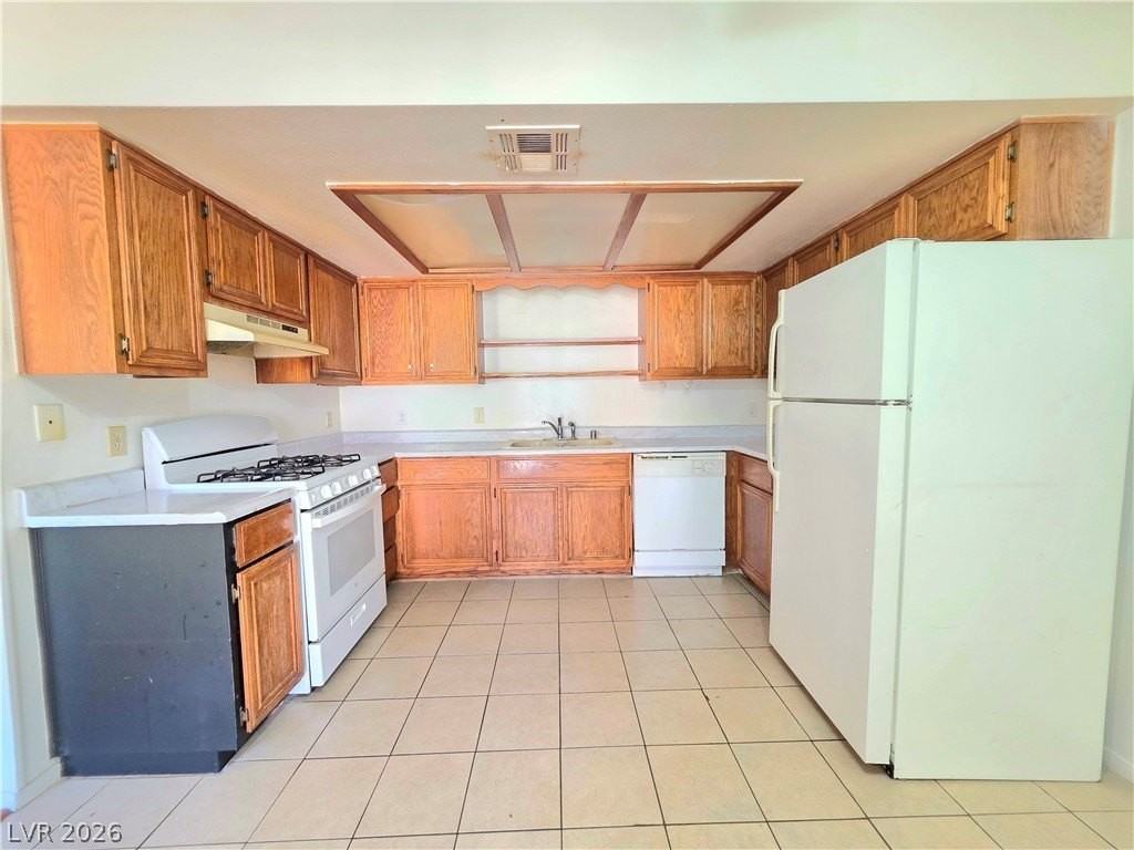 5576 W Rochelle Ave #34C - Photo 7 of 19