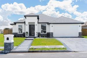 featured image of 529 Country Club Dr