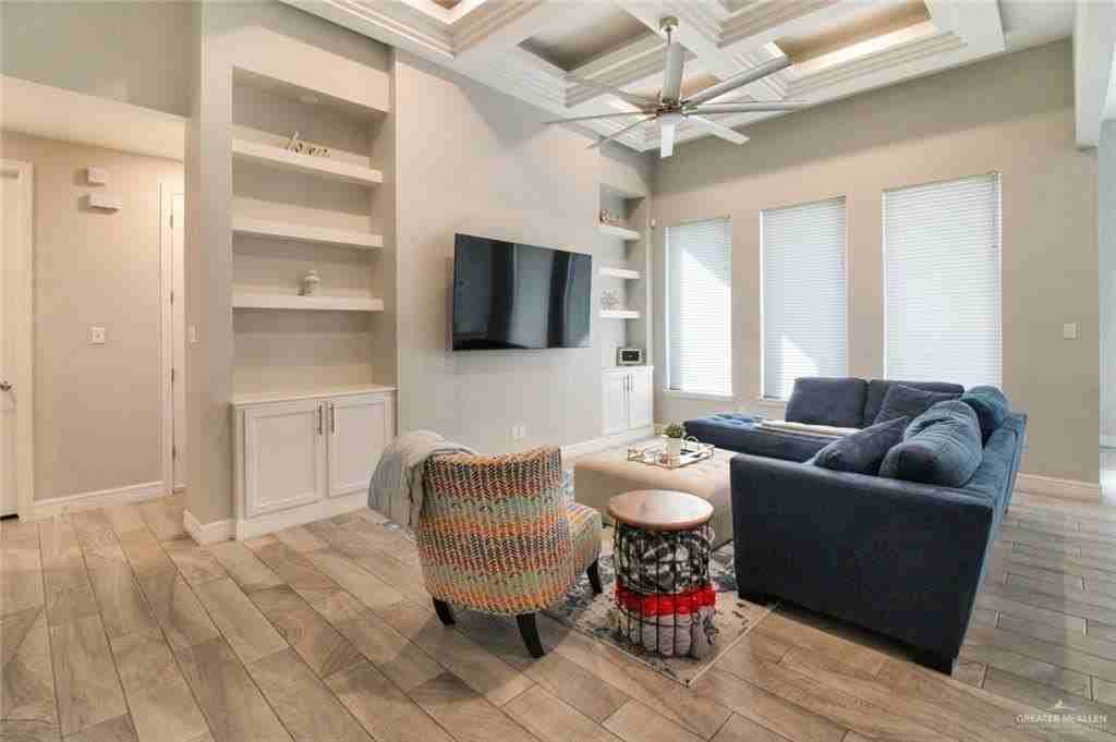 4005 Water Lily Ave - Photo 6 of 24