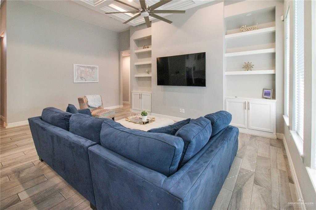 4005 Water Lily Ave - Photo 7 of 24