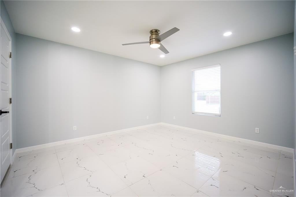 504 San Antonio Cir - Photo 5 of 9