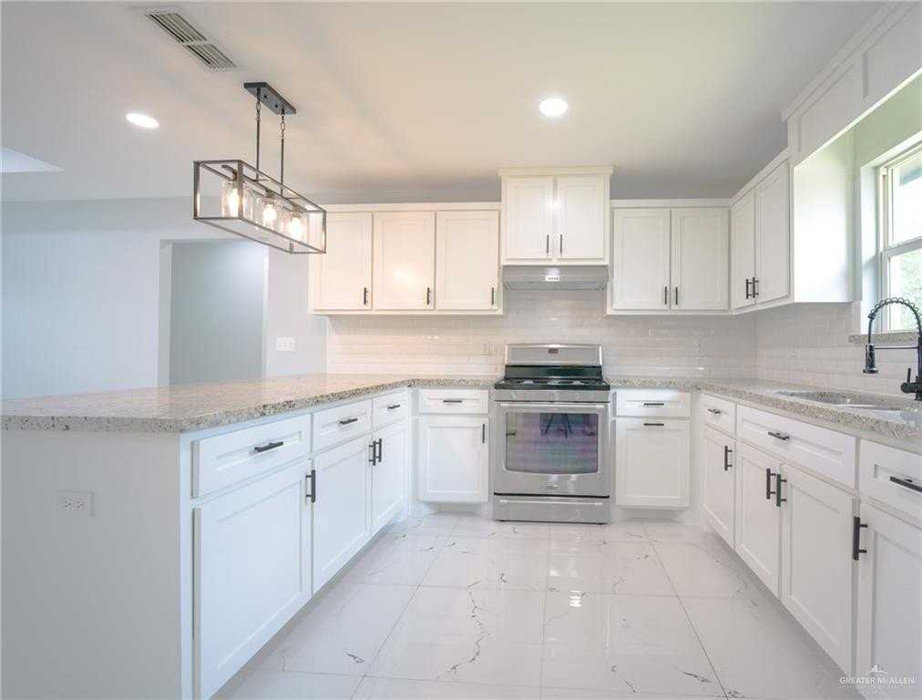 504 San Antonio Cir - Photo 6 of 9