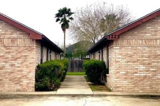 1223 W Carmen Ave #3 - Photo 1 of 1