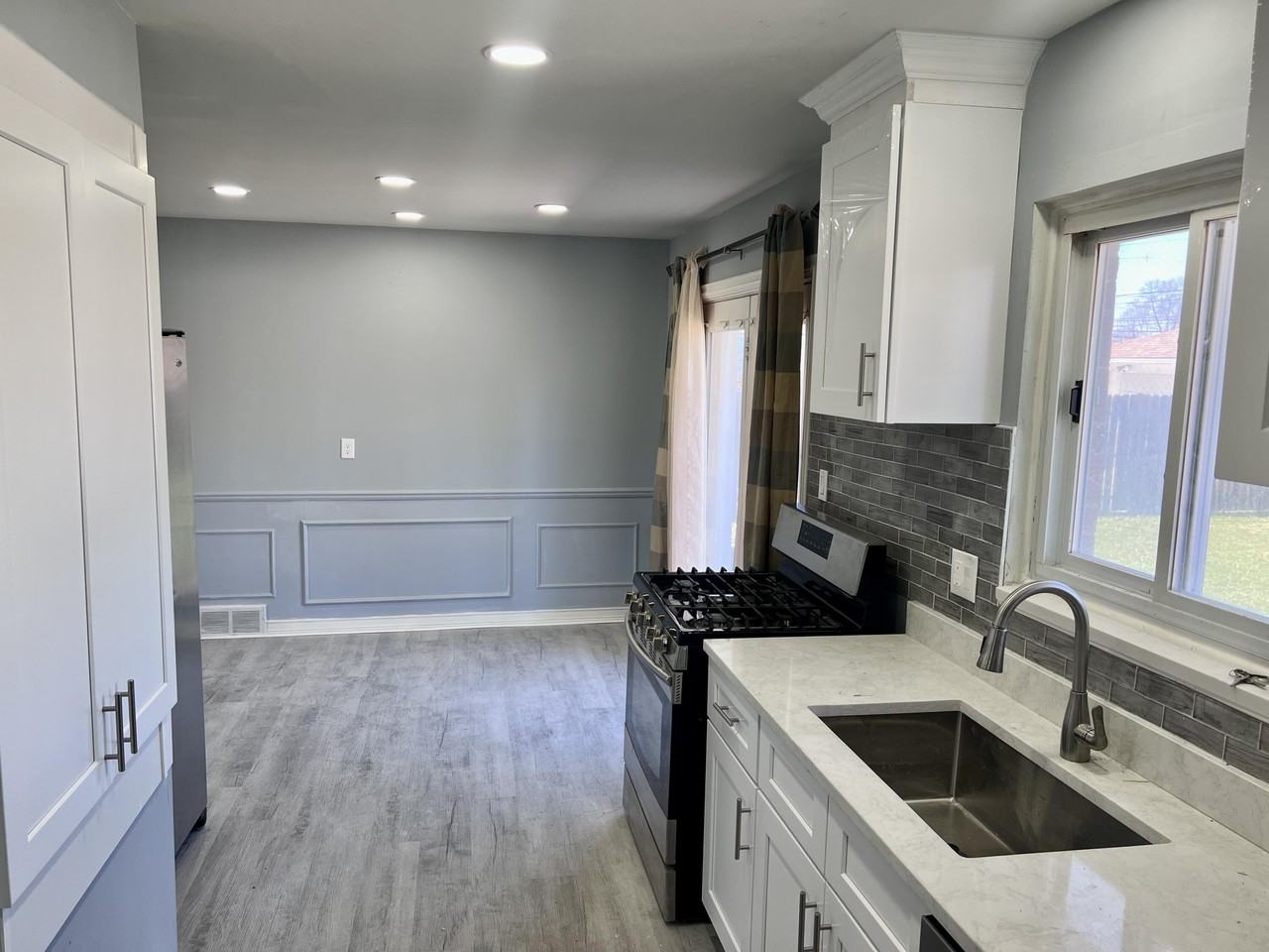 4709 Gerald St - Photo 7 of 24