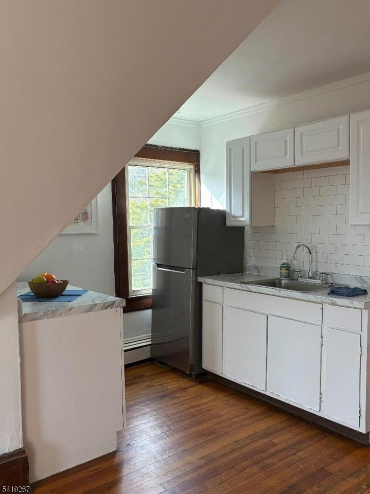 1 Club St #3 - Photo 2 of 12