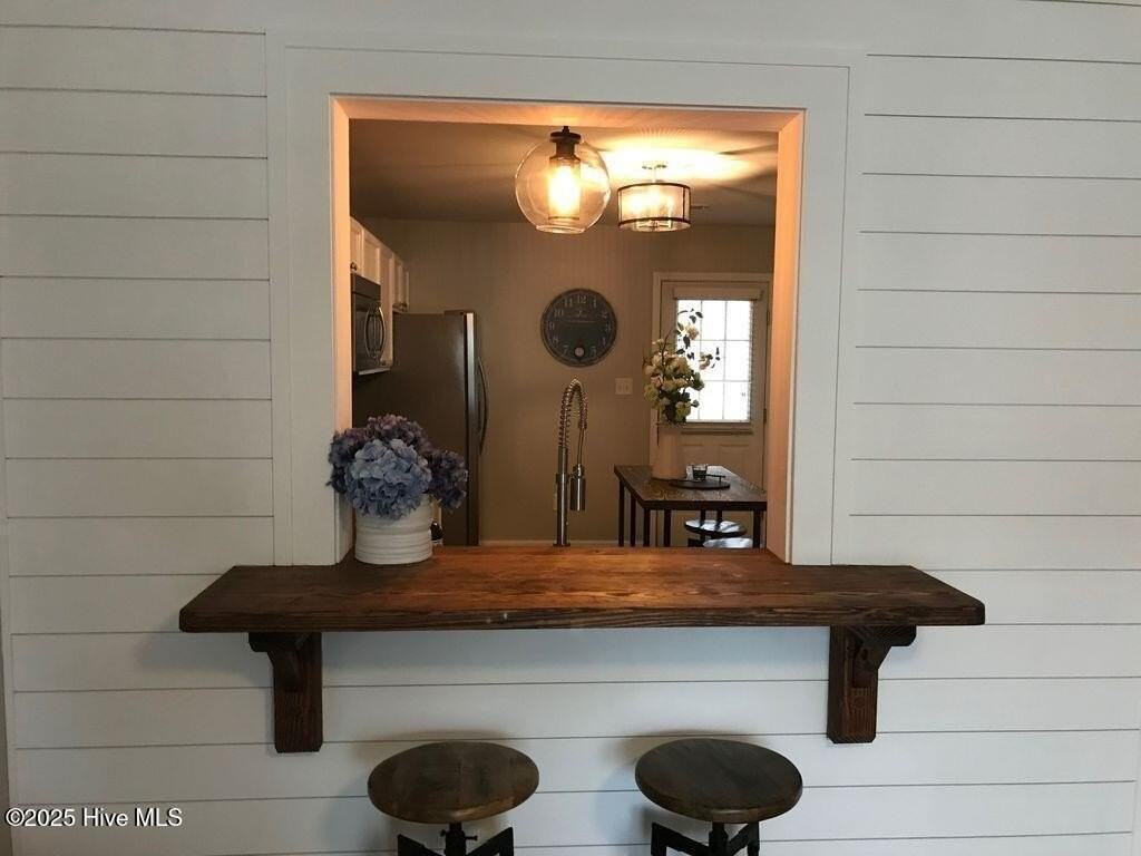 409 Caldwell Loop - Photo 4 of 19