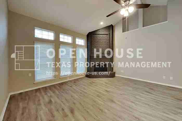 6913 Brandford Rd - Photo 4 of 20