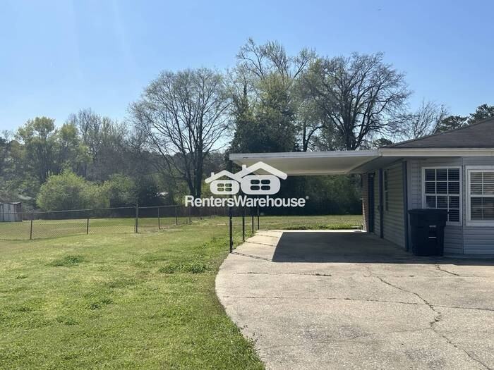 625 Melinda Ln - Photo 2 of 24