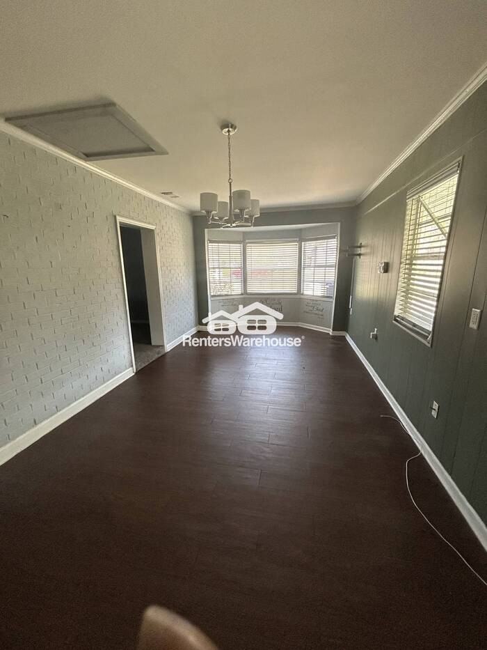 625 Melinda Ln - Photo 7 of 24