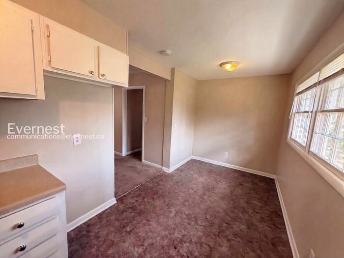 208 Von Dale Dr - Photo 3 of 20