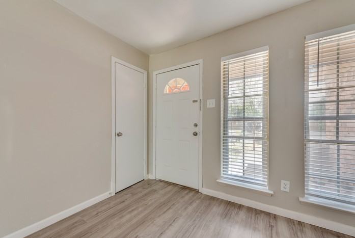 917 Piedmont Dr - Photo 3 of 18