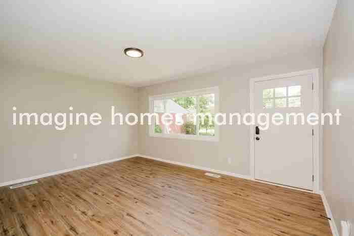 6755 Bursal Ct - Photo 5 of 17