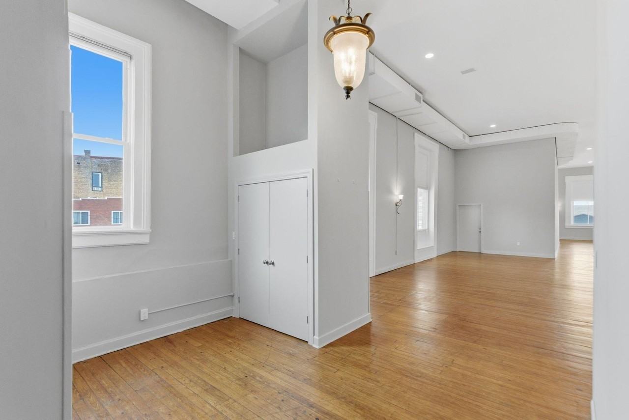 500 Main St - Photo 2 of 36