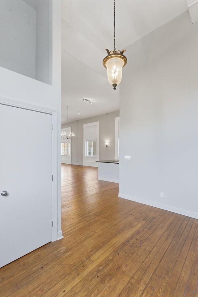 500 Main St - Photo 5 of 36