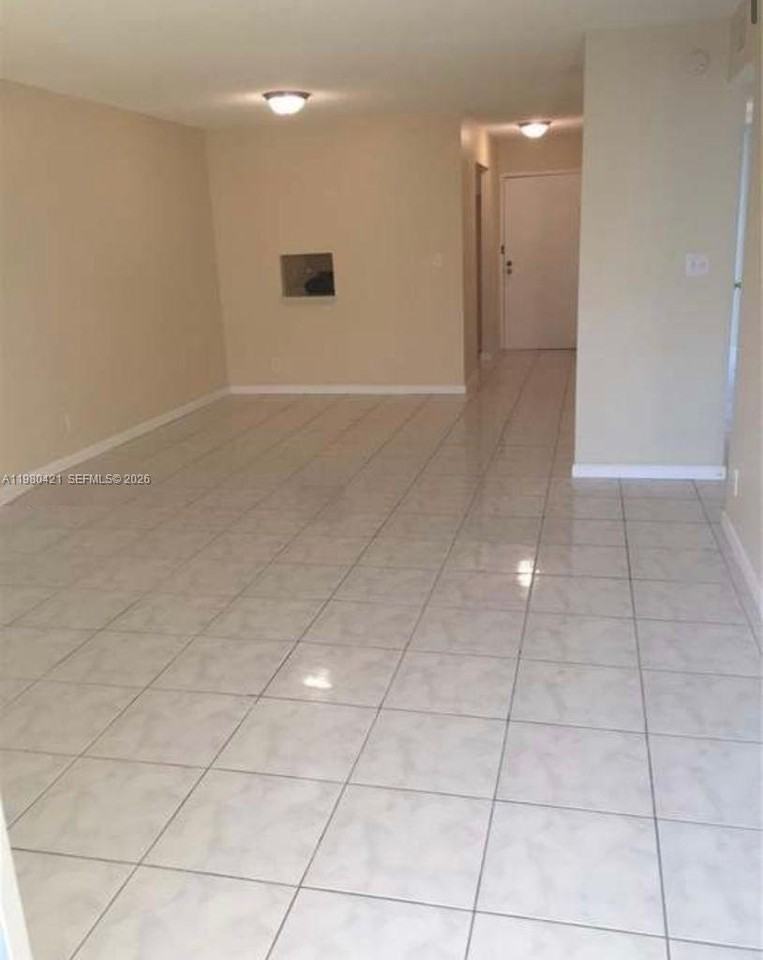 2029 Nw 46th Ave #E302 - Photo 3 of 9