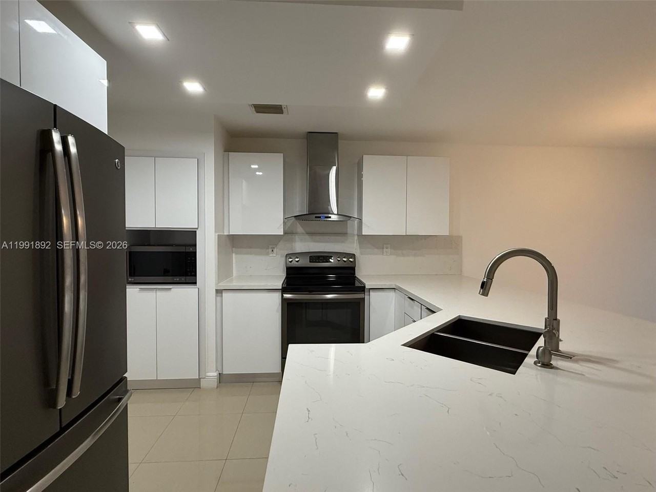 8530 W Southgate Shores Cir #1 - Photo 7 of 15