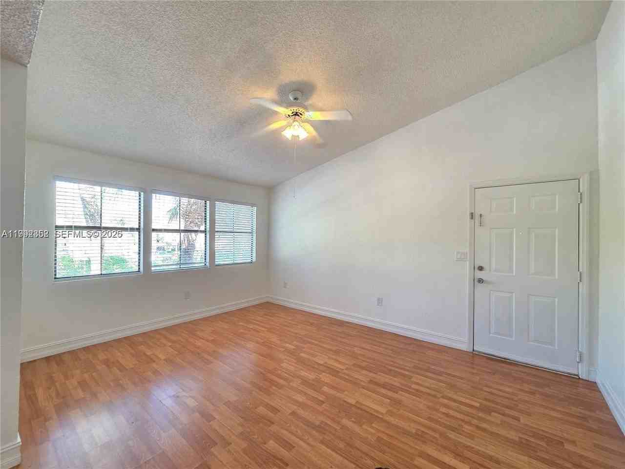 15650 Sw 105th Ln #502 - Photo 3 of 15