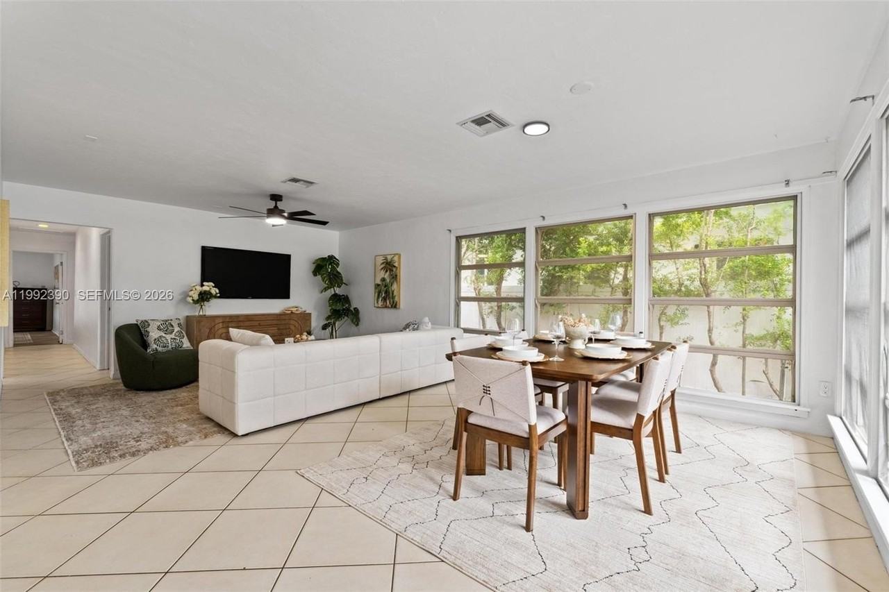 1443 Hollywood Blvd #0 - Photo 6 of 46