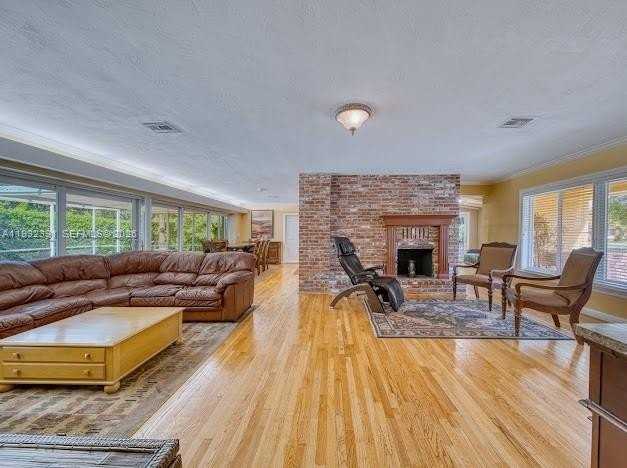 13400 Sw 78th Ct - Photo 2 of 16