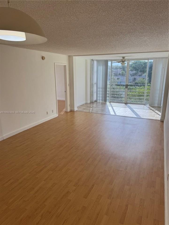 1811 Sabal Palm Dr #403 - Photo 6 of 21
